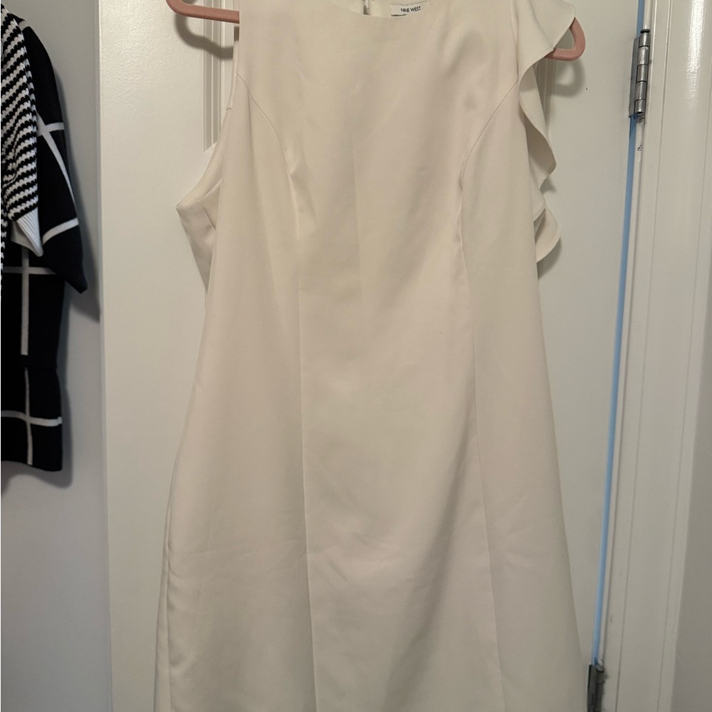 🚨SOLD🚨 Nine West Cream Ruffle Sleeve career Dress